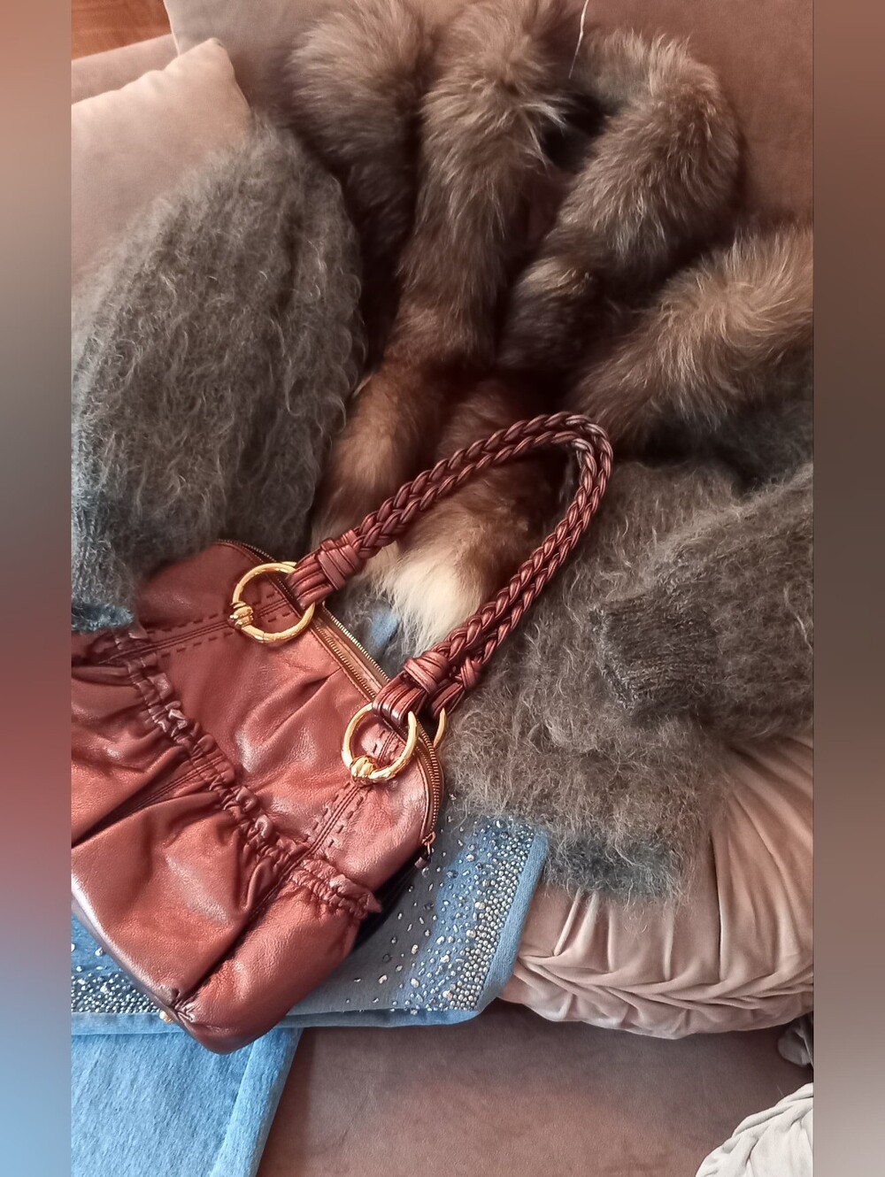 Unique 🦊coat - Picture 4 of 10